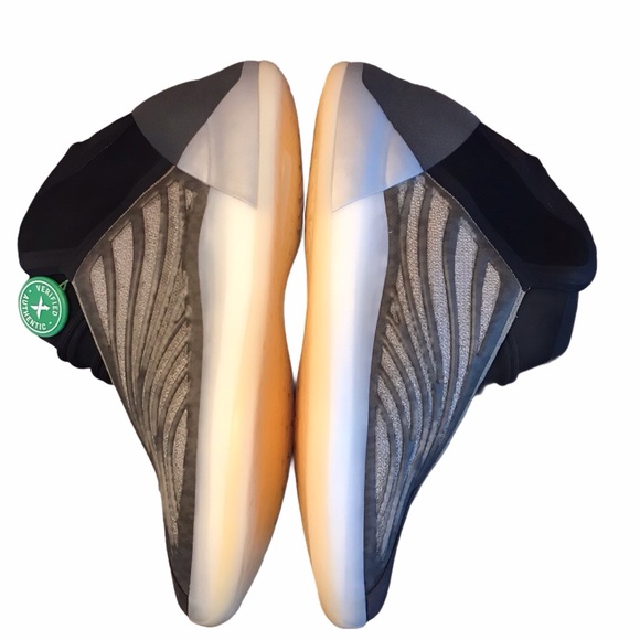 Yeezy Quantum main image 5